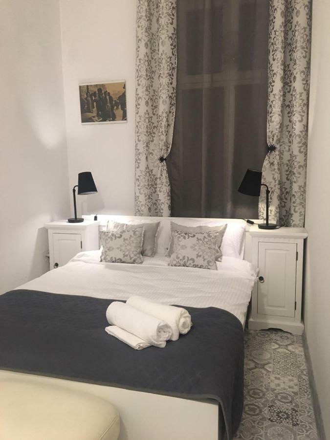 Old Cracow Apartments Красков Екстериор снимка