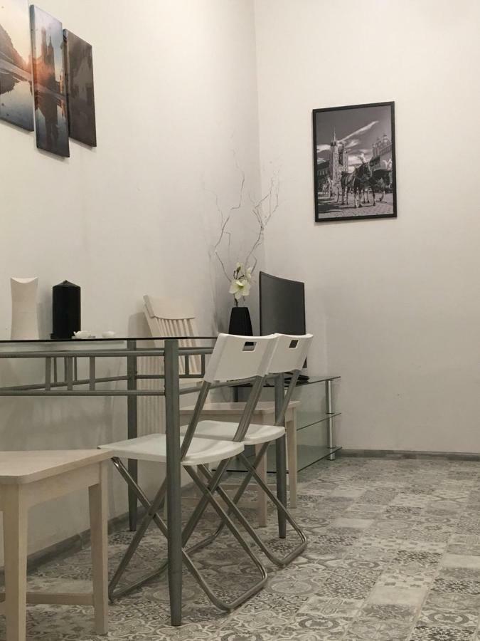 Old Cracow Apartments Красков Екстериор снимка